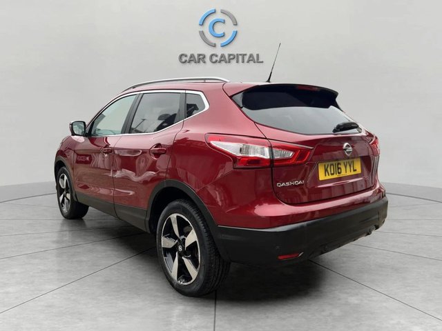 2016 Nissan Qashqai 1.6L N-Connecta 5dr - Photo 12