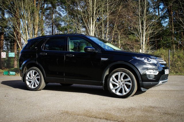 2017 DISCOVERY SPORT 2017 2.0 TD4 HSE LUXURY SUV 5DR DIESEL AUTO 4WD EURO 6... photo