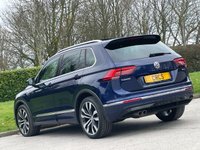 USED 2018 18 VOLKSWAGEN TIGUAN 2.0 TDI R-Line SUV 5dr Diesel DSG 4Motion Euro 6 (s/s) (150 ps) 2 KEYS + MASSIVE SPEC + PANROOF