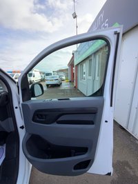 USED 2020 70 VAUXHALL VIVARO 1.5 Turbo D 2900 Sportive Panel Van 5dr Diesel Manual L2 H1 Euro 6 (s/s) (100 ps) drives really well