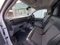 USED 2020 70 VAUXHALL VIVARO 1.5 Turbo D 2900 Sportive Panel Van 5dr Diesel Manual L2 H1 Euro 6 (s/s) (100 ps) drives really well