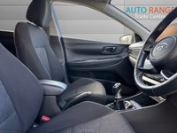 USED 2022 72 HYUNDAI BAYON 1.0 T-GDi MHEV Premium SUV 5dr Petrol Hybrid Manual Euro 6 (s/s) (120 ps) Lovely low miles! Nice Spec! Economical & ulez compliant!