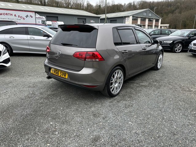 2016 VOLKSWAGEN GOLF 1.6 TDI BlueMotion Tech GT Edition Hatchback 5dr Diesel Manual Euro 6 (s/s) (110 ps) - Photo 6