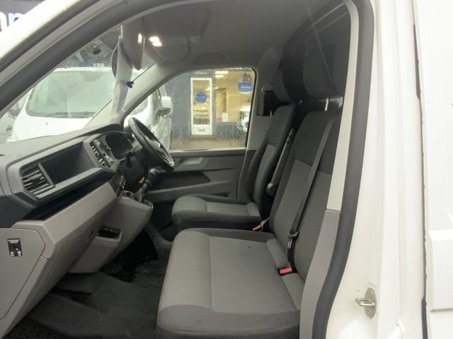 2022 Volkswagen Transporter 2L Startline 5dr - Photo 12