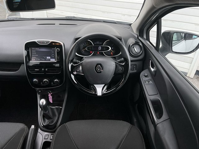 2015 Renault Clio - Photo 7