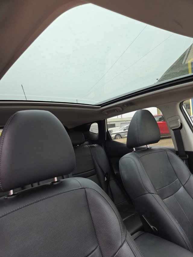 2016 NISSAN QASHQAI 1.5 dCi Tekna SUV 5dr Diesel Manual 2WD Euro 6 (s/s) (110 ps) - Photo 8