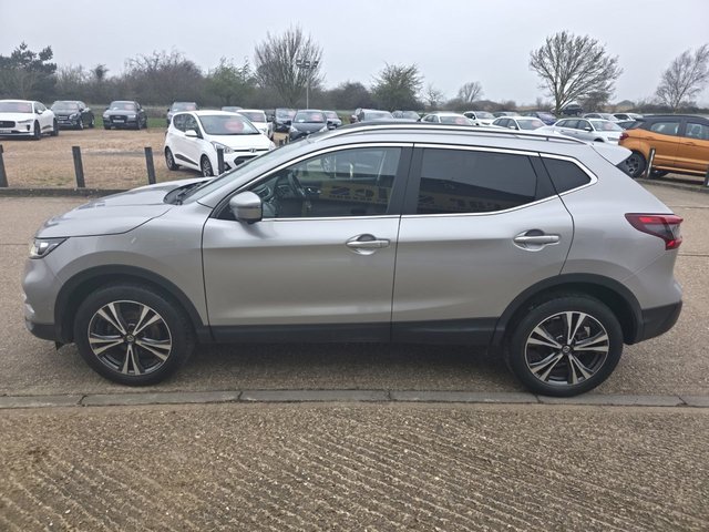 2018 NISSAN QASHQAI 1.5 dCi N-Connecta SUV 5dr Diesel Manual Euro 6 (s/s) (115 ps) - Photo 5