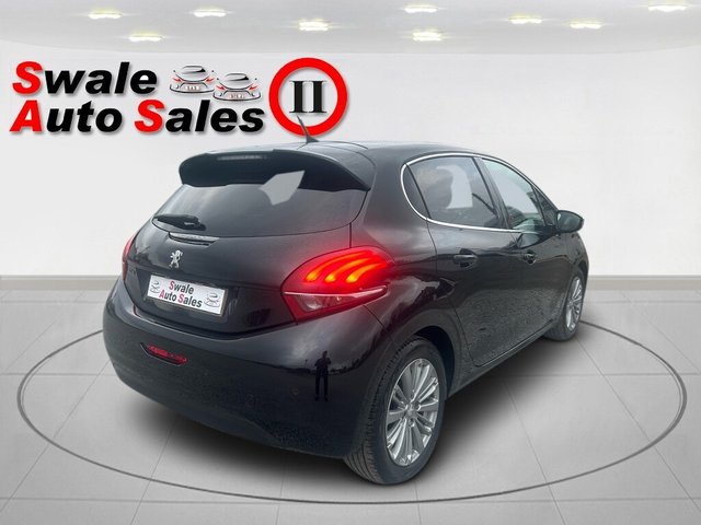 2016 PEUGEOT 208 1.6 BlueHDi Allure Hatchback 5dr Diesel Manual Euro 6 (s/s) (75 ps) - Photo 7