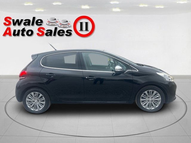 2016 PEUGEOT 208 1.6 BlueHDi Allure Hatchback 5dr Diesel Manual Euro 6 (s/s) (75 ps) - Photo 10