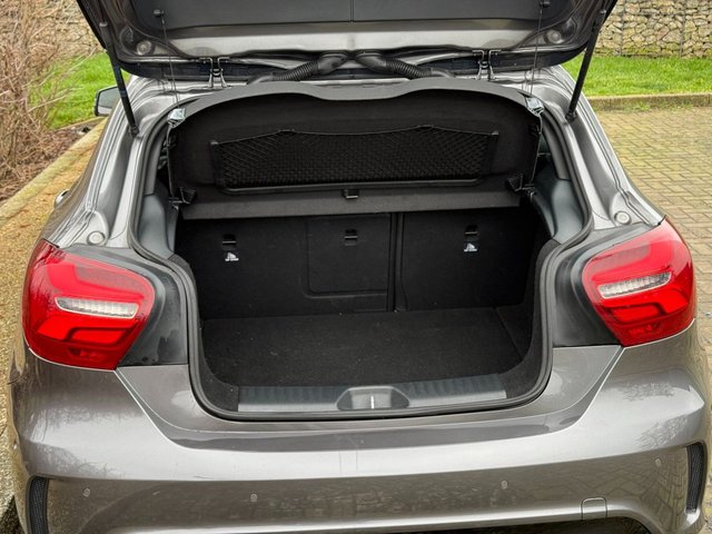 2016 MERCEDES-BENZ A-CLASS 2.1 A200d AMG Line (Premium) Hatchback 5dr Diesel 7G-DCT Euro 6 (s/s) (136 ps) - Photo 11