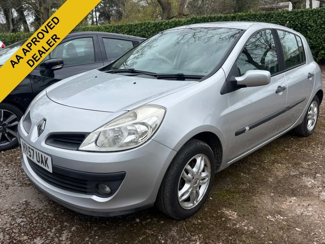 2007 CLIO 1.4 16V PRIVILEGE HATCHBACK 5DR PETROL MANUAL 158 G KM, 98 BHP... photo