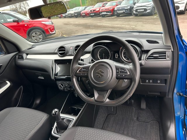 2024 SUZUKI SWIFT - Photo 2