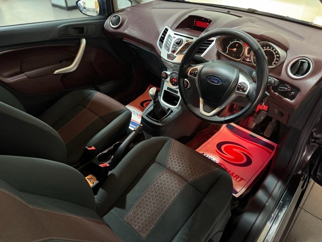 2009 FORD FIESTA - Photo 12
