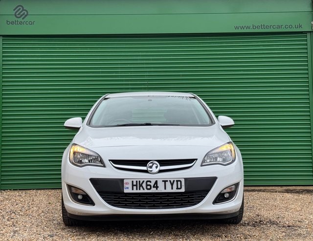 2015 VAUXHALL ASTRA 1.4 16v SRi Hatchback 5dr Petrol Manual Euro 5 (100 ps) - Photo 2