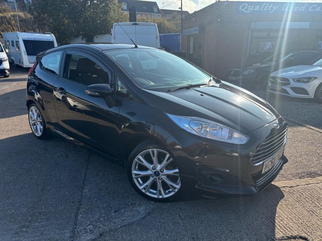 2013 FORD FIESTA 1.0T EcoBoost Zetec S Euro 5 (s/s) 3dr - Photo 3