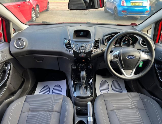 2013 Ford Fiesta - Photo 2