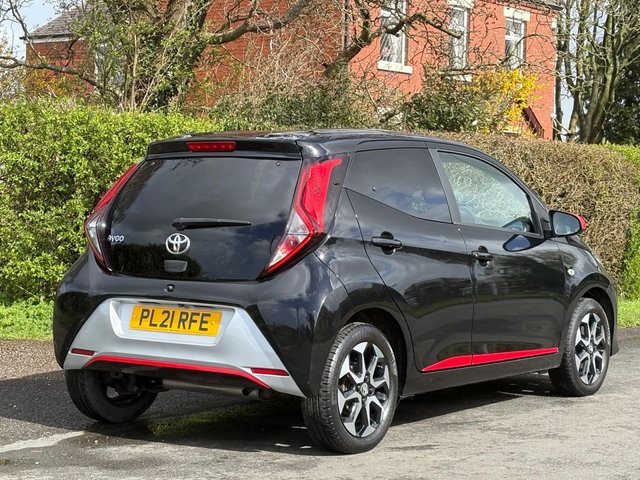 2021 TOYOTA AYGO - Photo 8