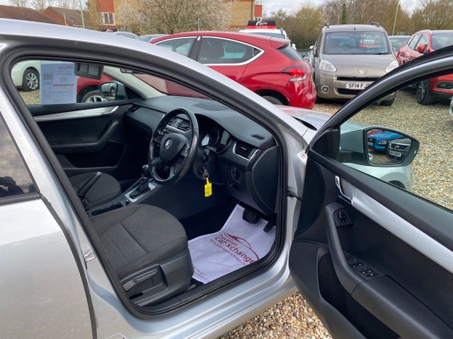 2013 Skoda Octavia 1.6L Se 5dr - Photo 11