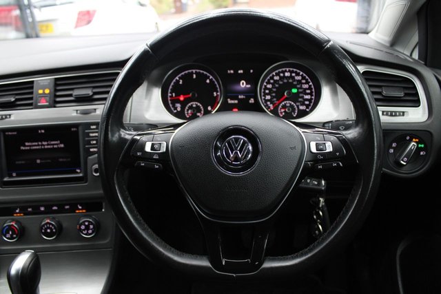 2017 VOLKSWAGEN GOLF - Photo 5