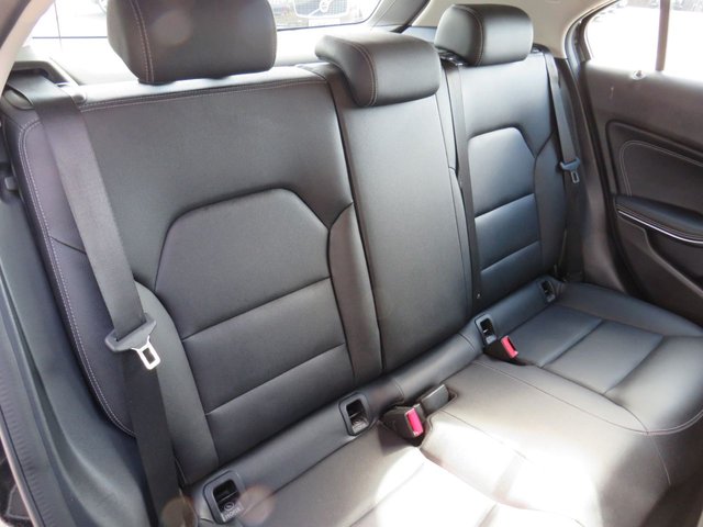 2017 MERCEDES-BENZ A-CLASS 1.5 A180d Sport (Premium) Hatchback 5dr Diesel 7G-DCT Euro 6 (s/s) (109 ps) - Photo 8