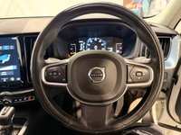 USED 2018 18 VOLVO XC60 2.0 D4 Momentum SUV 5dr Diesel Auto AWD Euro 6 (s/s) (190 ps) 2 OWNERS-PARKING SENSORS-A/C-SAT NAV-HEATED SEATS + STEERING WHEEL