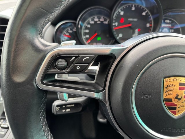 2015 Porsche Cayenne - Photo 11