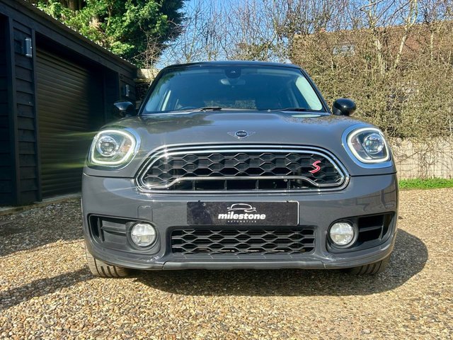 View our MINI COUNTRYMAN