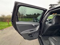 USED 2015 65 VOLVO XC60 2.4 D4 R-Design Lux Nav SUV 5dr Diesel Auto AWD Euro 6 (s/s) (190 ps) 
