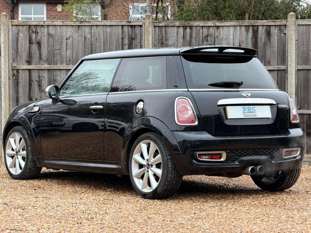 2011 MINI Hatch - Photo 3