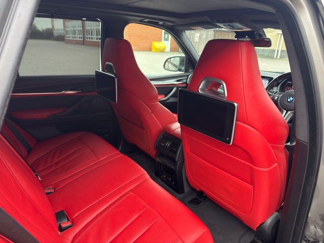 2017 BMW X5 M 4.4L null 5dr - Photo 9