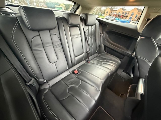 2011 Land Rover Range Rover Evoque 2.2L Prestige 3dr - Photo 10