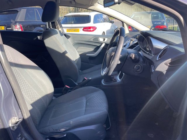 2012 FORD FIESTA - Photo 10