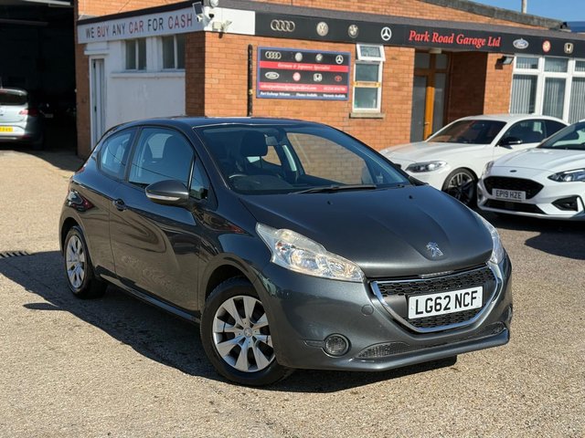 2012 208 2012 1.2 VTI ACCESS EURO 5 3DR 1.2L MANUAL 28,956 MILES HATCHBACK... photo