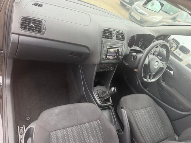 2015 VOLKSWAGEN POLO - Photo 9