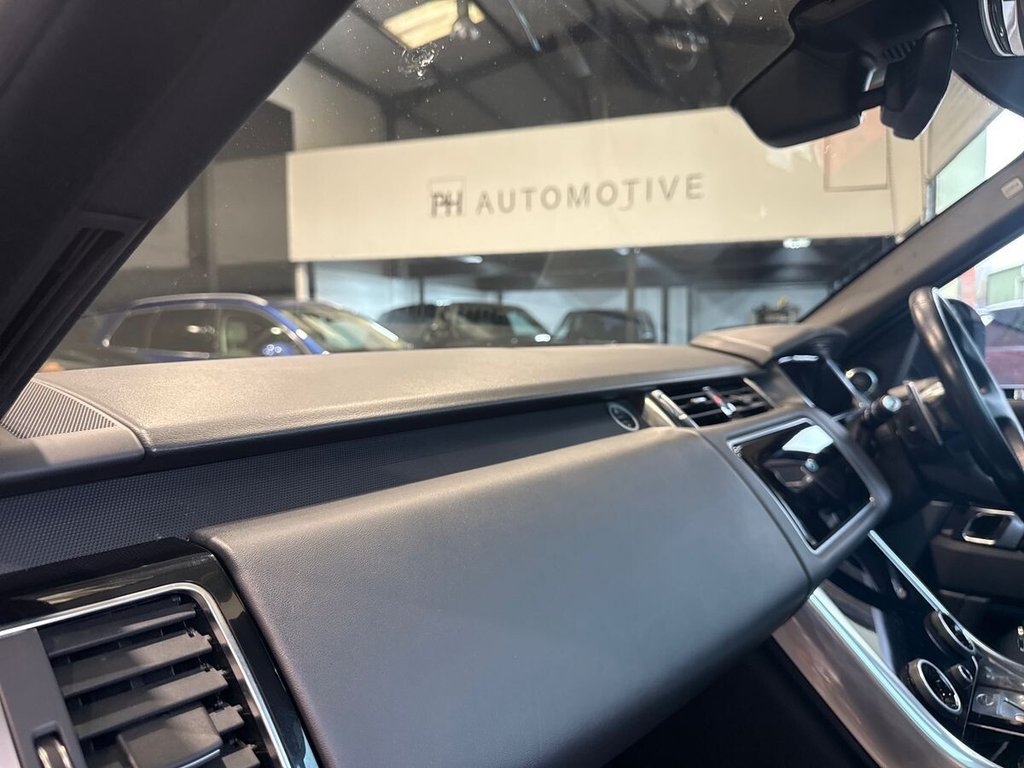 USED 2021 21 LAND ROVER RANGE ROVER SPORT 3.0 D300 MHEV HSE Dynamic Black SUV 5dr Diesel Auto 4WD Euro 6 (s/s) (300 ps) CENTRE FRIDGE|PAN ROOF|CARPLAY