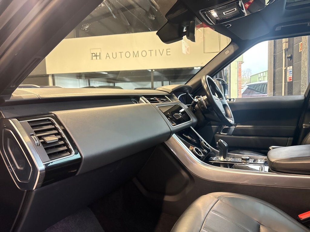 USED 2021 21 LAND ROVER RANGE ROVER SPORT 3.0 D300 MHEV HSE Dynamic Black SUV 5dr Diesel Auto 4WD Euro 6 (s/s) (300 ps) CENTRE FRIDGE|PAN ROOF|CARPLAY
