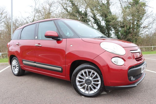 2014 FIAT 500L - Photo 2