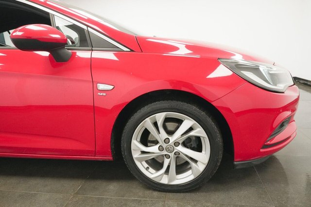 2016 VAUXHALL ASTRA 1.6 CDTi ecoTEC BlueInjection SRi Euro 6 5dr - Photo 5