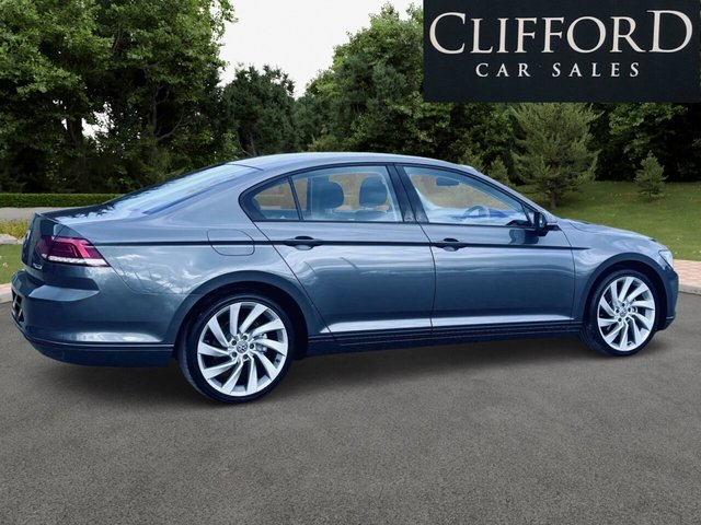 2015 Volkswagen Passat - Photo 5