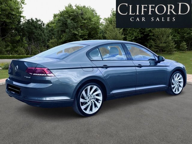 2015 Volkswagen Passat - Photo 7