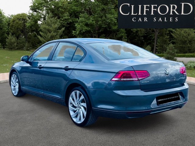 2015 Volkswagen Passat - Photo 10