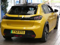 USED 2021 21 PEUGEOT E-208 50kWh GT Hatchback 5dr Electric Auto (136 ps) SAT NAV REAR VIEW CAMERA CRUISE CONTROL PARKING SENSORS 1 OWNER SERVICE HISTORY 7 SERVICES TO 95K MILES