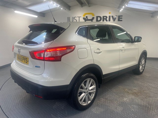2015 Nissan Qashqai 1.5L Acenta 5dr - Photo 5