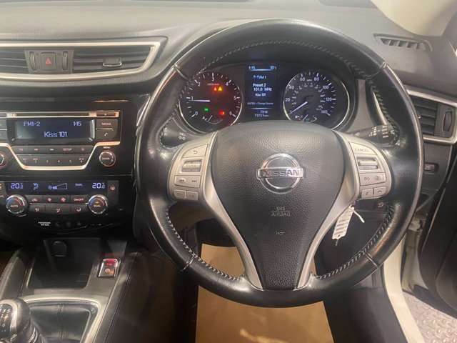 2015 Nissan Qashqai 1.5L Acenta 5dr - Photo 12