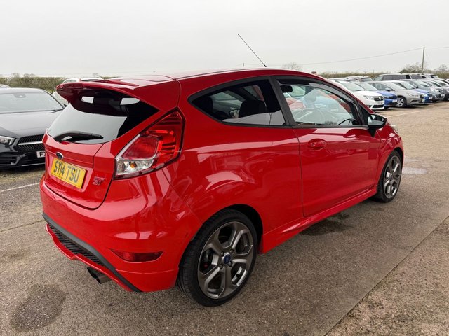 2014 Ford Fiesta 1.6L St-2 3dr - Photo 3