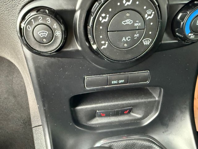 2014 Ford Fiesta 1.6L St-2 3dr - Photo 10