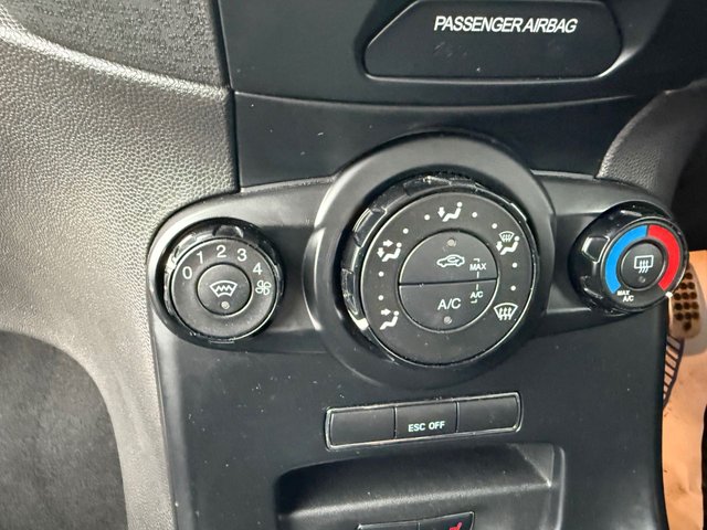 2014 Ford Fiesta 1.6L St-2 3dr - Photo 12
