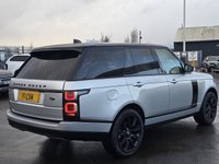 USED 2020 20 LAND ROVER RANGE ROVER 3.0 SD V6 Vogue SUV 5dr Diesel Auto 4WD Euro 6 (s/s) (275 ps) A BEAUTIFUL EXAMPLE, JUST ARRIVER ON SITE+JUST 1 FORMER KEEPER+SERVICE HISTORY+DIESEL+AUTOMATIC+ULEZ COMPLIANT+FULL LEATHER INTERIOR+FULL PANORAMIC GLASS ROOF+SATELLITE NAVIGATION+PARK ASSIST+CLIMATE CONTROL+ALLOY WHEELS+1 FULL YEARS MOT PRIOR TO COLLECTION+COST NEW &pound;81785 MAKING THIS USED VEHICLE OUTSTANDING VALUE AT OUR LOW PRICE+CALL TODAY FOR FURTHER INFORMATION AND TO ARRANGE A VIEWING+ABSOLUTELY NOT TO BE MISSED!!!!!!!!!!!!!!!!!!!!!!!!!!!!!