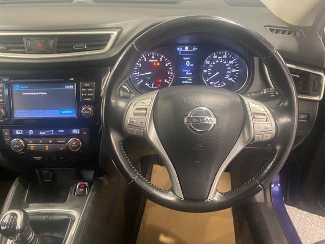 2016 Nissan Qashqai 1.2L N-Connecta 5dr - Photo 12