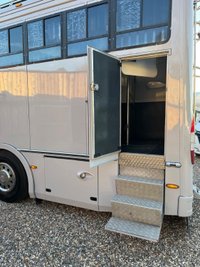 USED 2003 04 SCANIA P SERIES WHITTAKER HORSEBOX 6 HORSE FULL LIVING  PX WELCOME FINANCE AVAILABLE LUXURY LIVING 6 HORSE